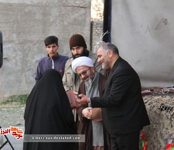 برگزاری مراسم آبروی محله ۱۲ شهید کوچه شهدا شهر هشتگرد