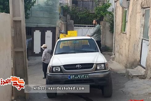 3هزار بسته غذایی توسط جهادگران حوزه ۱۲۱ شهید باکری در منطقه حصار کرج توزیع شد