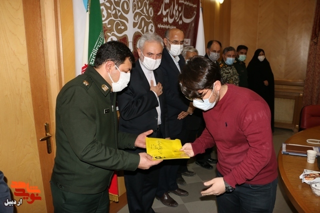گزارش تصویری | جلسه تجلیل از نخبگان و سرآمدان عرصه ایثار و شهادت در استان اردبیل برگزاری شد