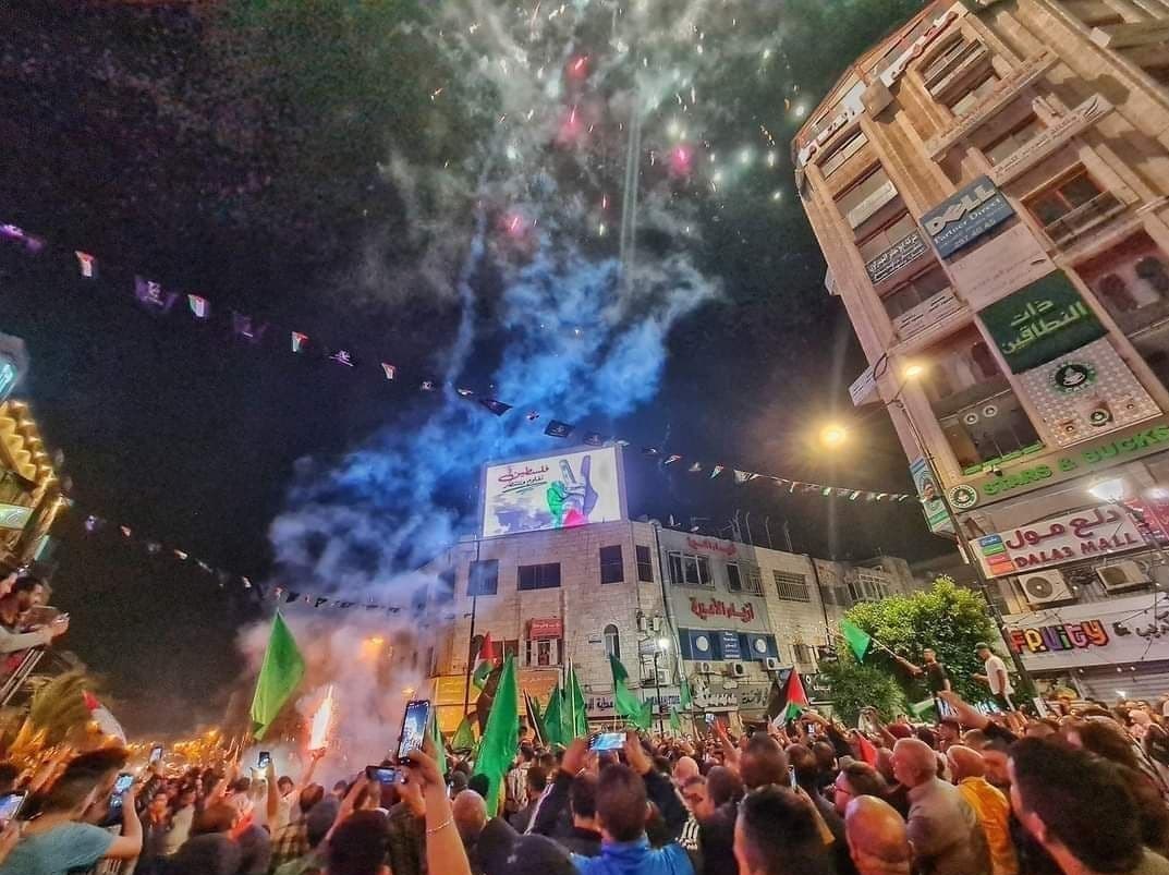 عَمَت مسيرات حاشدة في جميع محافظات القطاع والضفة المحتلة والمخيمات الفلسطينية في لبنان