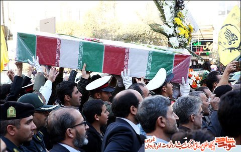 تشییع پیکر پاک سه سرباز شهید گمنام امام زمان(عج) تشییع پیکر پاک سه سرباز شهید گمنام امام زمان(عج)