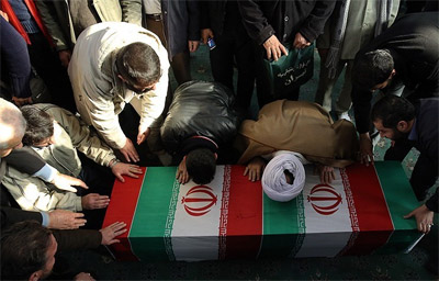 تشییع پیکر جانباز ۷۰ درصدی دفاع مقدس در اهواز تشییع پیکر جانباز ۷۰ درصدی دفاع مقدس در اهواز