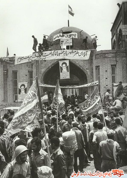 آزادی خرمشهر را به حضور امام و امت حزب الله تبریک می‌گوییم