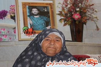 مادر شهید «اکبر جهانشاهی» به فرزند شهیدش پیوست مادر شهید «اکبر جهانشاهی» به فرزند شهیدش پیوست