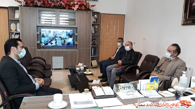 دیدار رئیس بنیاد شهید با رئیس اداره برق سمنان برای رفع مشکل برق گلزار شهدای خیرآباد