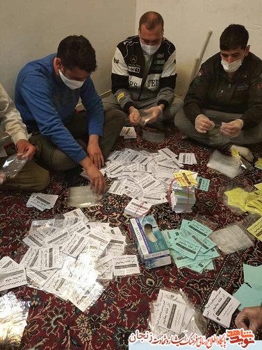 رزمندگانی که با هم ساختند و بر دشمنی کرونا تاختند رزمندگانی که با هم ساختند و بر دشمنی کرونا تاختند