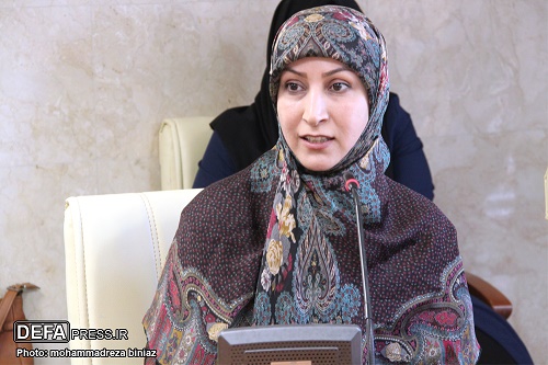 نویسندگان دفاع مقدس مورد تقدیر قرار گرفتند نویسندگان دفاع مقدس مورد تقدیر قرار گرفتند