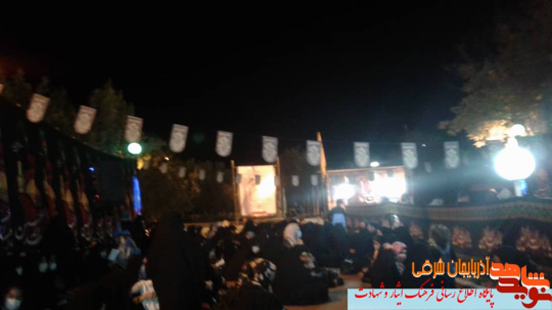 زیارت عاشورا در بوستان شهدا شهرستان جلفا