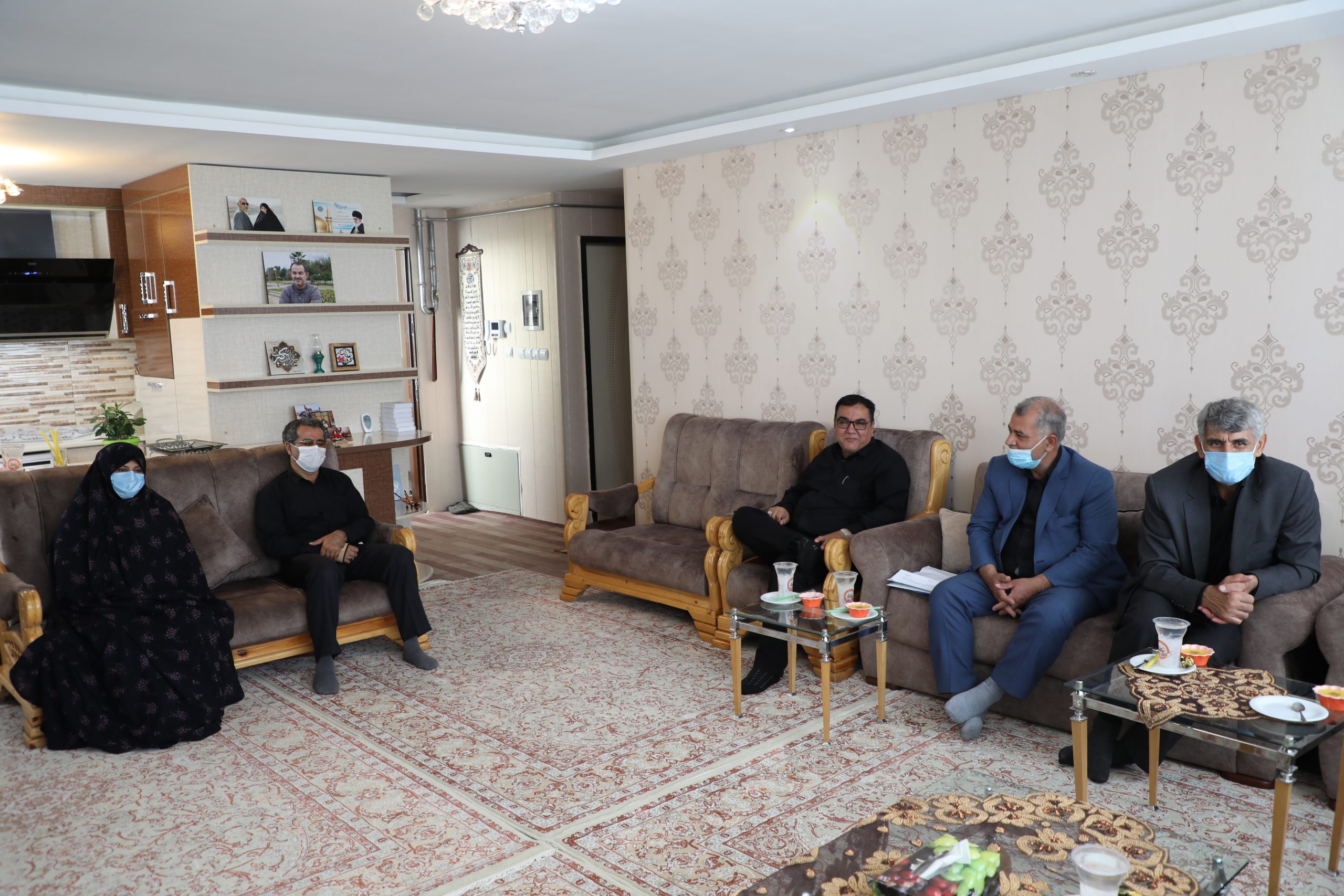 گزارش تصویری/مدیر کل بنیاد شهید آذربایجان غربی با خانواده آزادگان