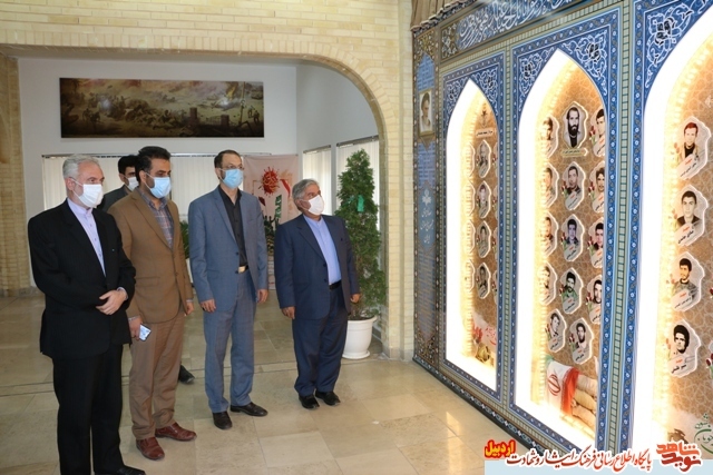 گزارش تصویری |معاونت فرهنگی بنیاد شهید استان اردبیل از فعالان حوزه ایثارو شهادت مرکز صدا و سیمای استان تجلیل کرد