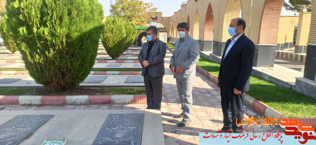 بازدید مدیرکل بنیاد آذربایجان شرقی از گلزار شهدای گلشن زهرا (س) مراغه