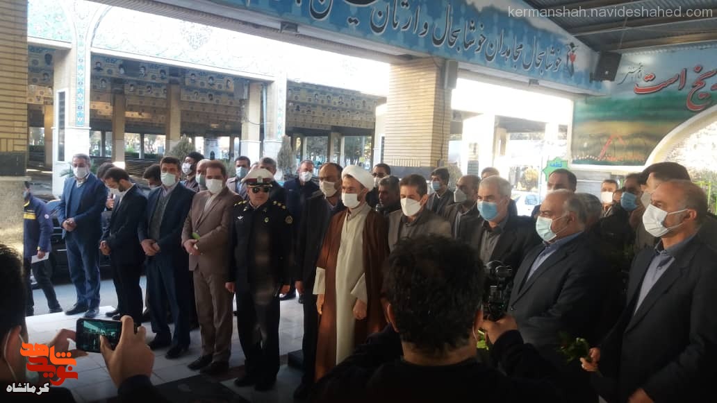 وزیر آموزش و پرورش به مقام شامخ شهدای استان کرمانشاه ادای احترام کرد