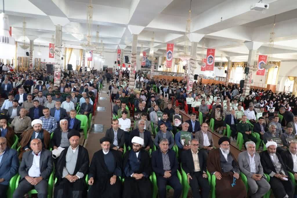 مراسم گرامیداشت  اولین سالگرد شهدای خدمت در یاسوج برگزار شد