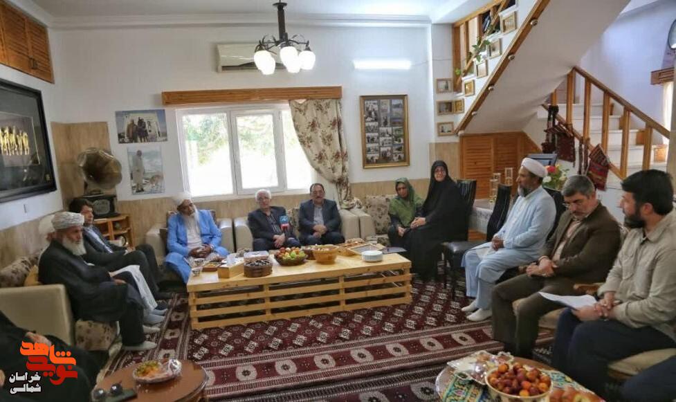 گشاده‌دستی و گشاده‌رویی از ویژگی‌های برجسته شهید غیادی بود