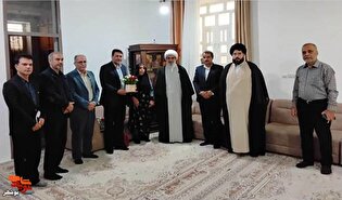 دیدار نماینده ولی‌فقیه در استان با مادر شهیدان نصوری و جاشویی