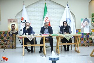 سوگ‌سرایی شاعران البرزی در محضر قزوه و تصاویری...