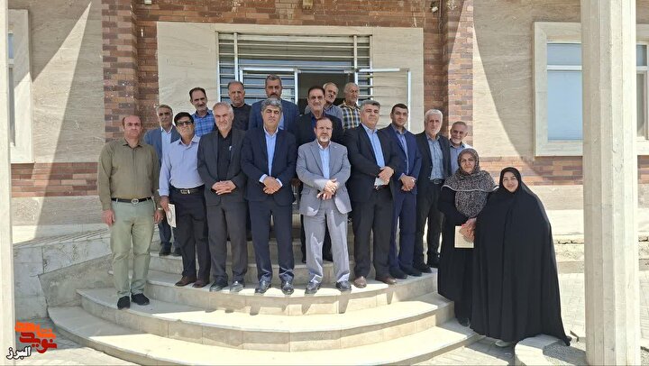 گزارش تصویری|  تجلیل از آزادگان سرافراز بخش مرکزی شهرستان ساوجبلاغ