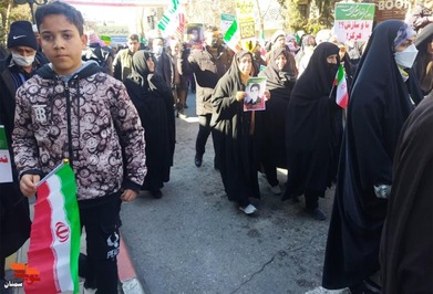 حضور در راهپیمایی یوم‌الله ۲۲ بهمن ۱۴۰۱ به نیابت از شهدا- شهرستان شاهرود