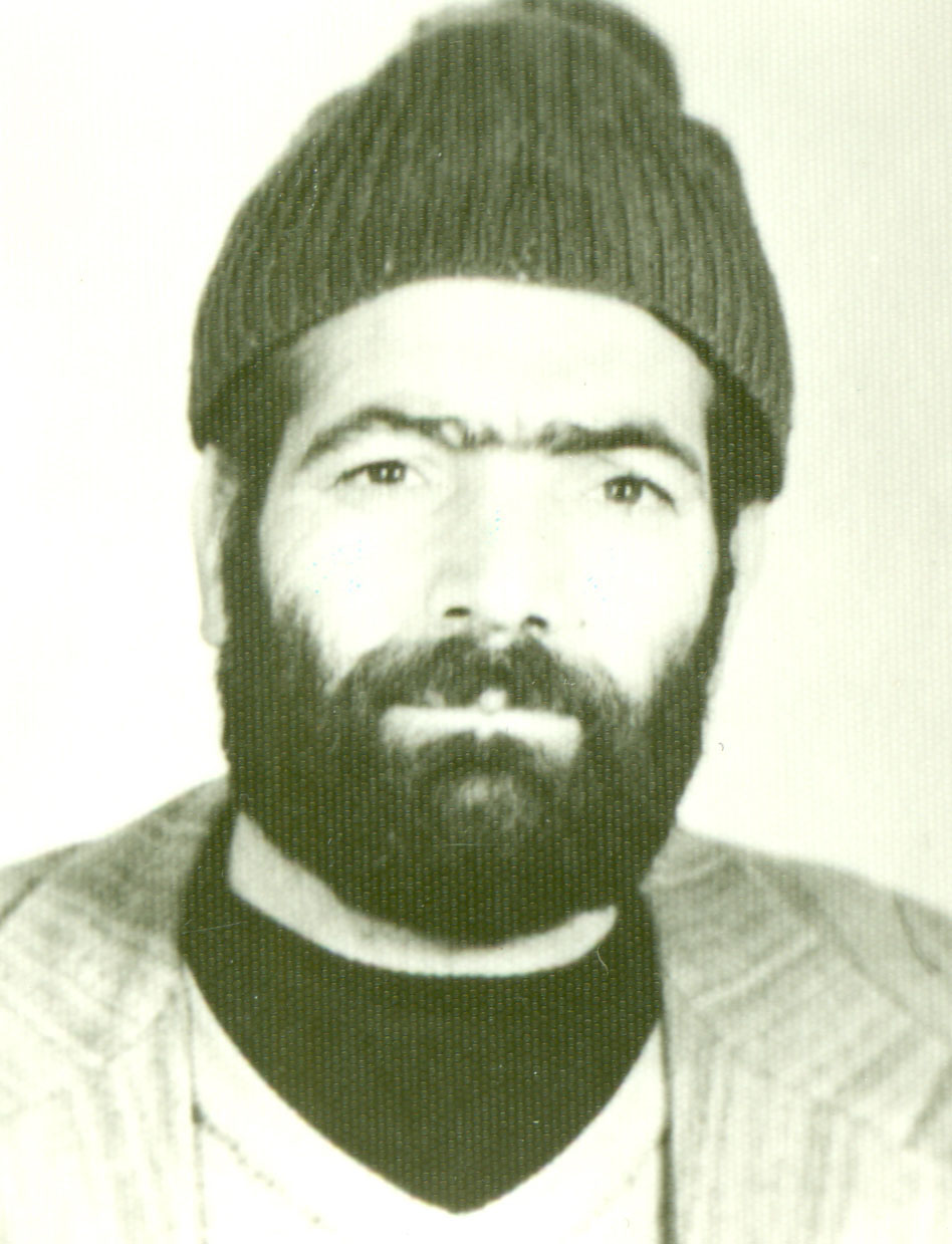 عکس شهید التماس علی تاران 